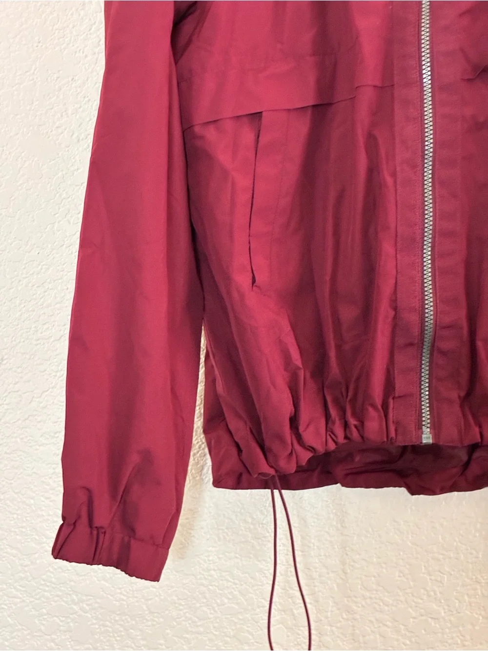 Athletic Works | Burgundy lightweight hooded zip front windbreaker jacket large